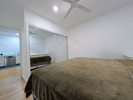 Fully Furnished Home, a short walk to Lake MacQuarie & Cams Wharf Tavern - Photo 4
