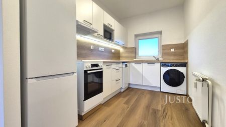 Pronájem bytu 2+kk 66 m² - Fotografie 4