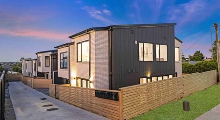 Brand New 3-Bed, 3-Bath Townhouse in Massey - Photo 4