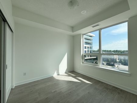 For Lease - 3220 William Coltson Avenue Unit# 405, Oakville, Ontario - Photo 4