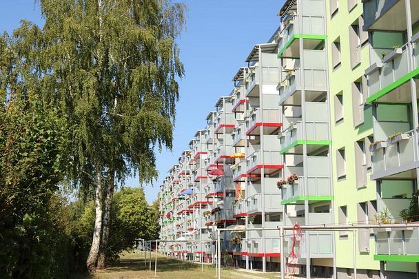 3-Raum-Wohnung mit Balkon in begrünter Wohnlage - Foto 1