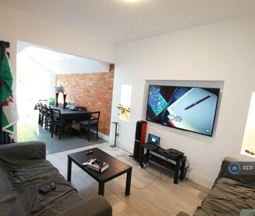 6 bedroom detached house to rent - Photo 1