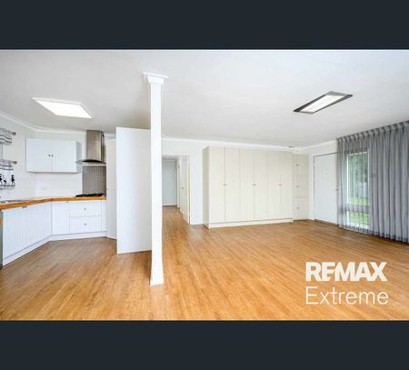 11 Isandra Close, Pinjarra, WA 6208 - Photo 5