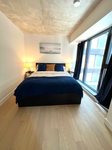 1 Av. Viger O., Montréal - Photo 2