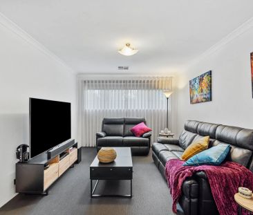 Beautifully Presented Family Home - Photo 3