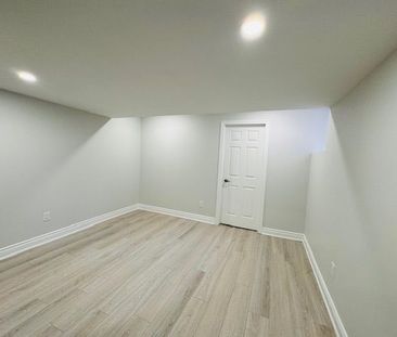 For Lease - 104 Stilton Avenue Unit# B, Vaughan, Ontario - Photo 2