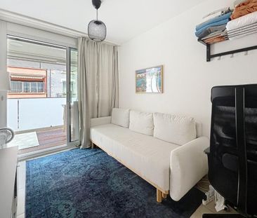 Appartement spacieux, traversant et lumineux de 5 pièces avec en su... - Photo 3