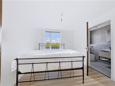 Norbury Avenue, SW16 - Photo 1