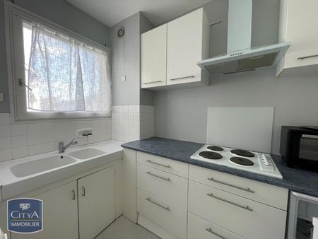 Location Appartement 1 pièce 24m² BLOIS 41000 - Photo 2