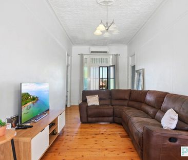 18 Upper Street, TAMWORTH NSW 2340 - Photo 5