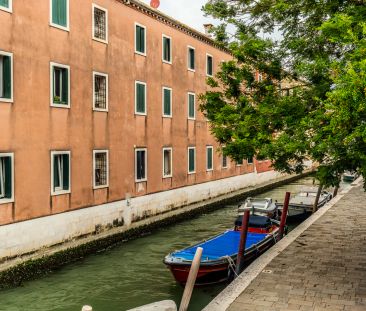 Elegante appartamento vista canale - Photo 1