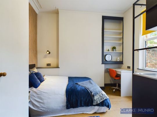 Borough Road, Middlesbrough - Photo 1