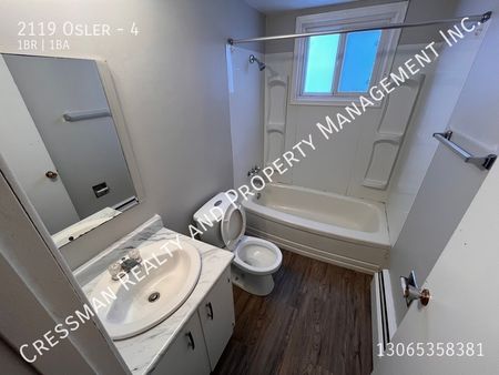 1 bed 1 bath APARTMENT in downtown Regina FIRST MONTH RENT FREE - Photo 4