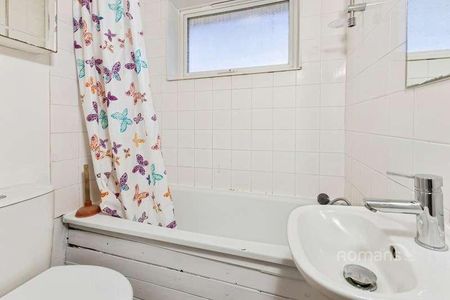 Top Floor Flat, Goldsmid Road, Reading, RG1 - Photo 3