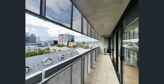 Tastefully Furnished Southbank Stunner in the Heart of the Arts Precinct - Photo 1