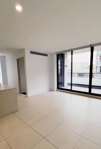 2 bed 2 bath-440 - Photo 2