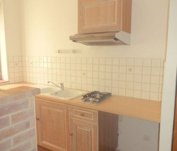 A LOUER. SIGEAN. Appartement 2 pièces - Photo 4