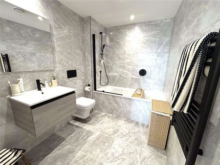 AVAILABLE NOW | 3 WEEKS RENT FREE FOR 12 MONTH TENANCY | BRAND NEW APARTMENTS | PET FRIENDLY | 24-HOUR CONCIERGE | LUXURY AMENITIES | VIEW NOW! - Photo 5