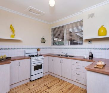 Comfortable Family Home in Brahma Lodge - Photo 6