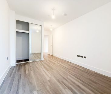 2 Bed Flat, Colindale Gardens, NW9 - Photo 5