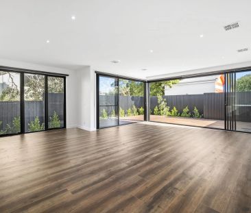 A Masterpiece of Architecture, Exuding Unmatched Quality and Elegance - Photo 1