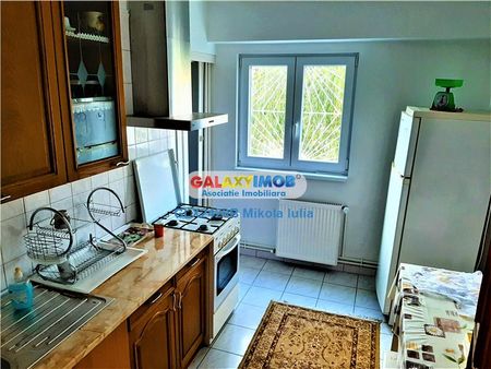 De inchiriat 3 camere Et 1/8 A.C. 1990 Soseaua Virtutii - Orsova - Fotografie 5