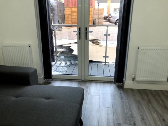 1 Bed Flat, Saffron Lane, LE2 - Photo 1