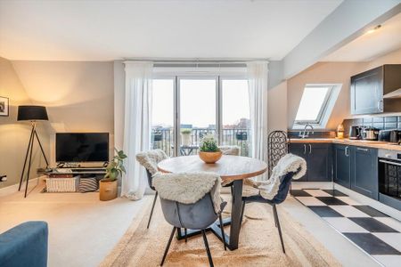 2 bedroom flat to rent - Photo 2