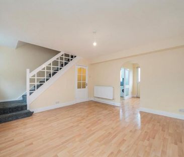 2 bedroom maisonette to rent - Photo 1