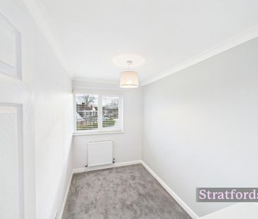 3 bedroom end of terrace house to rent - Photo 4