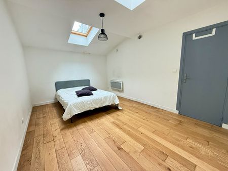 Location Appartement 2 pièces 46m² LILLE 59000 - Photo 4