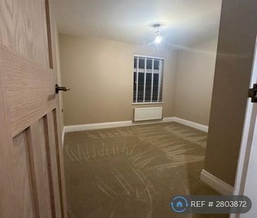 4 bedroom terraced house to rent - Photo 4