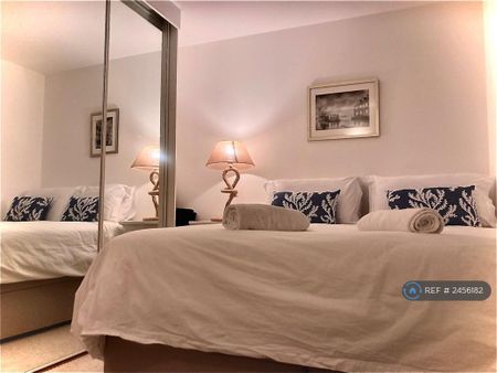 2 bedroom flat to rent - Photo 5