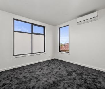 4/7 Robert Street, Dandenong. - Photo 2