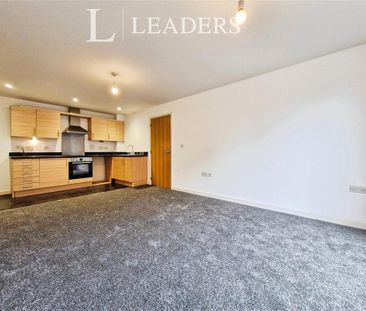 2 bedroom flat to rent - Photo 2