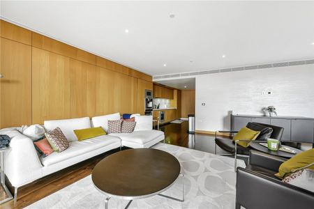 St Giles High Street, Tottenham Court Road, London, WC2H - Photo 2