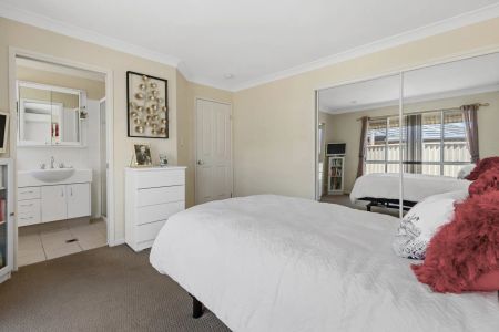 Immaculate Low-Set Home in a Quiet, Convenient Arundel Location - Photo 3