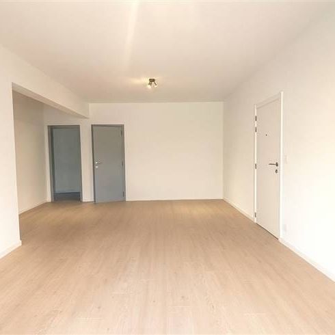Appartement te huur - Photo 1