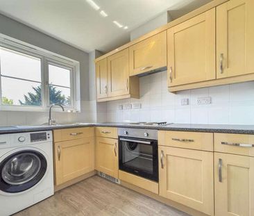Sherriff Close, London, KT10 - Photo 4