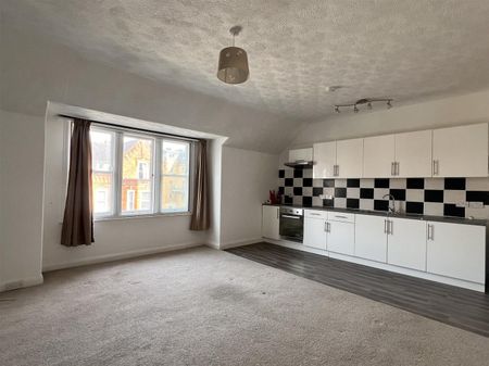 Avenue Victoria, Scarborough - Photo 4