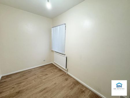 5 bedroom terraced house to rent - Photo 4