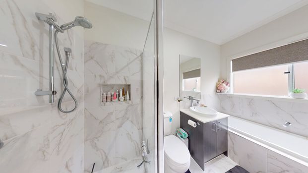 Modern Family Living in a Sought-After Bonnie Brook Pocket - Photo 1