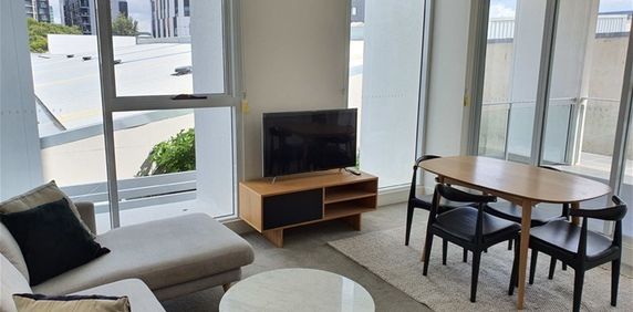 Unfurnished, Air-conditioned 2 Bedroom Apartment - walk to schools, bars/cafes, public transport and the Brisbane River - Photo 2