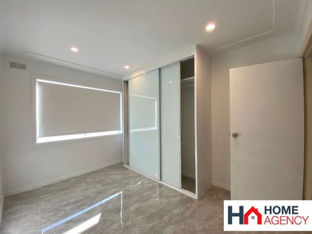 3 BEDROOM FAMILY HOME - Photo 3