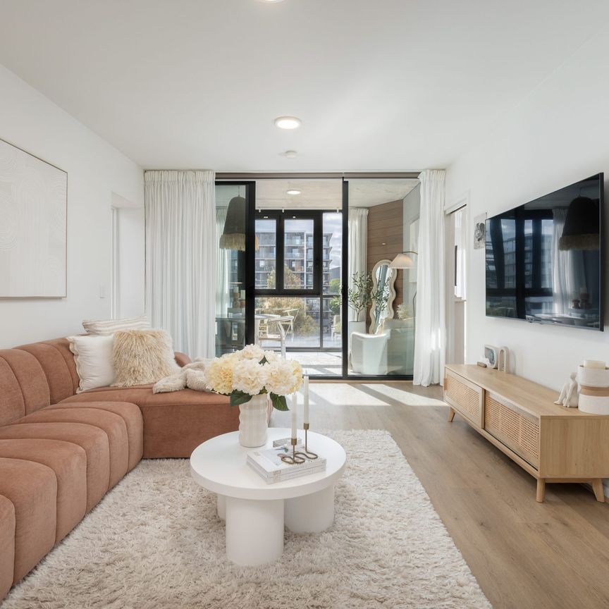 401/253 Northbourne Avenue, Lyneham Australia - Photo 1