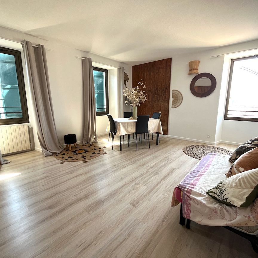 Location Appartement 3 pièces 83m² - Photo 1