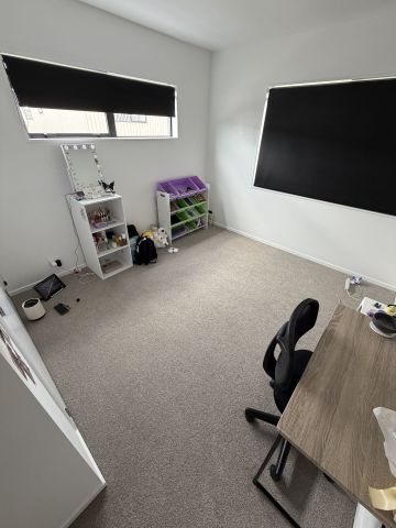 Modern Family Living in Prime Location - Photo 3