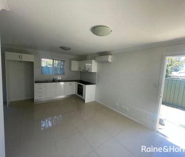Recently Renovated Two Bedroom Granny Flat - Photo 5