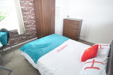 2 bedroom detached house to rent - Photo 4