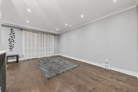 For Lease - 18 Wetherby Drive Unit# Main, Toronto, Ontario - Photo 3